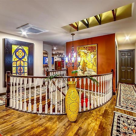 Neocolonial Nouveau Kensington Vacation Home Vancouver Bagian luar foto